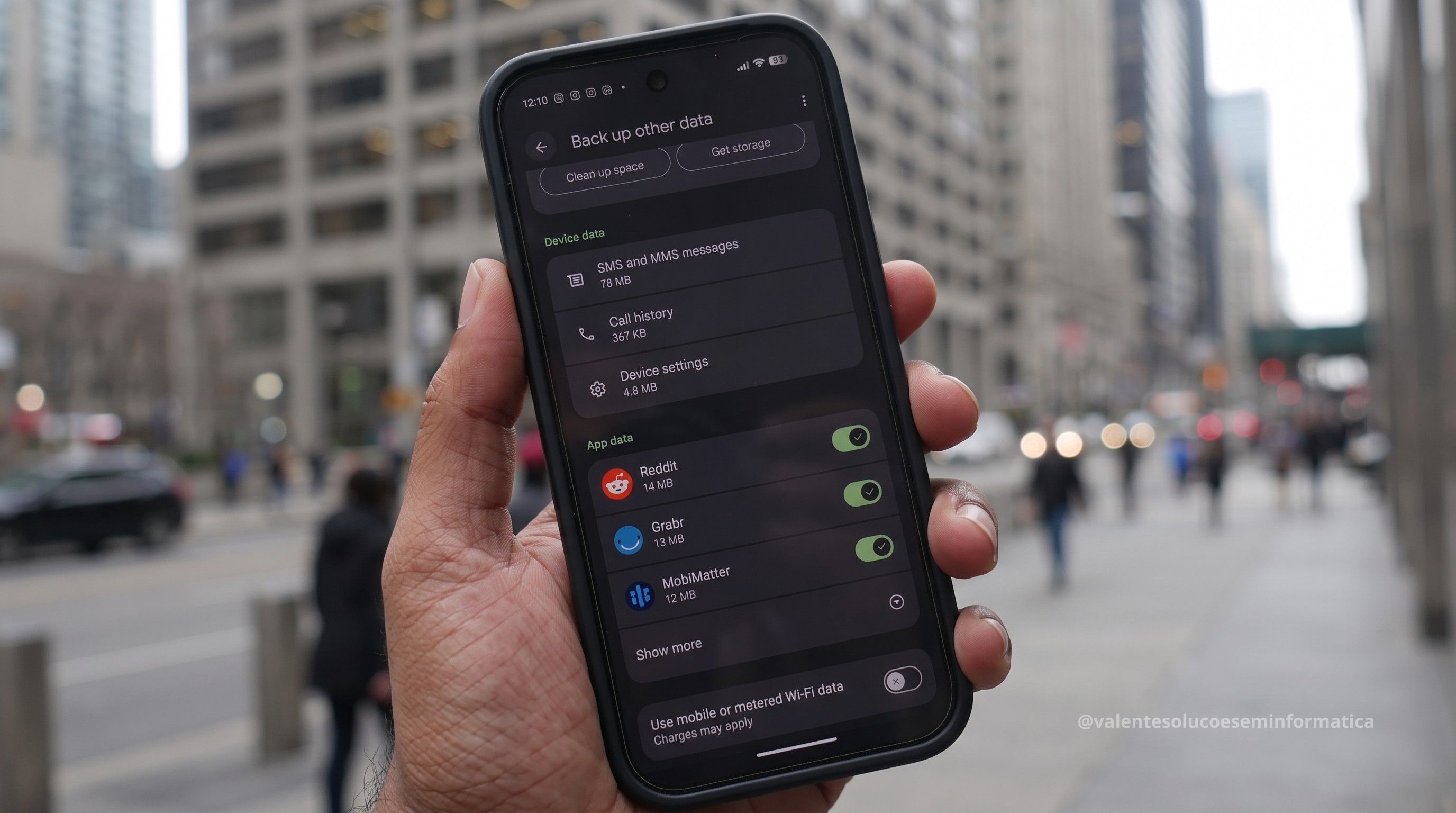 Celular Android exibindo as configurações de backup de documentos